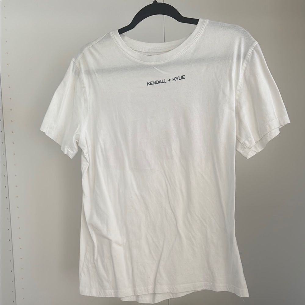 Kendall & Kylie Silver and White Short Sleeve Tee